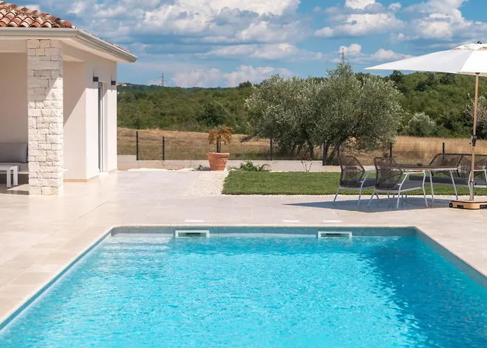 Villa Juki By Briskva *