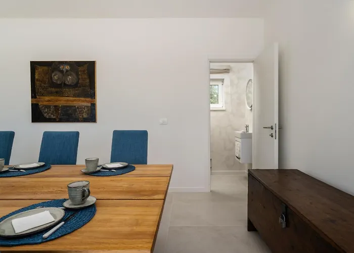 Juki By Briskva Villa *