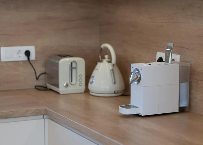 Juki By Briskva Villa Kastel